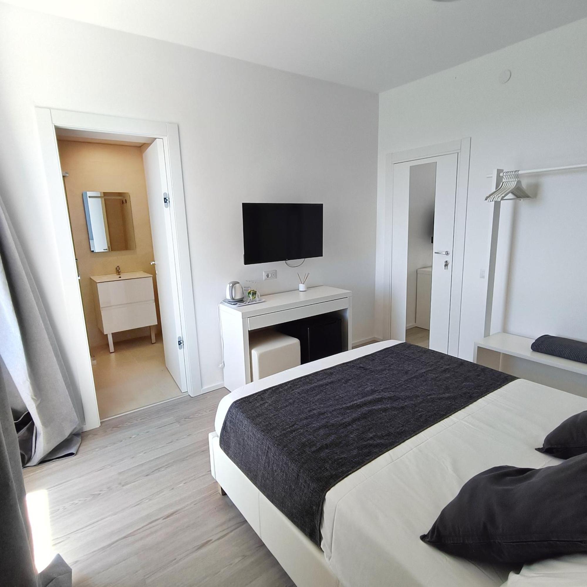 Bed and Breakfast Tuffudesu Experience (Adults Only) Osilo Habitación foto